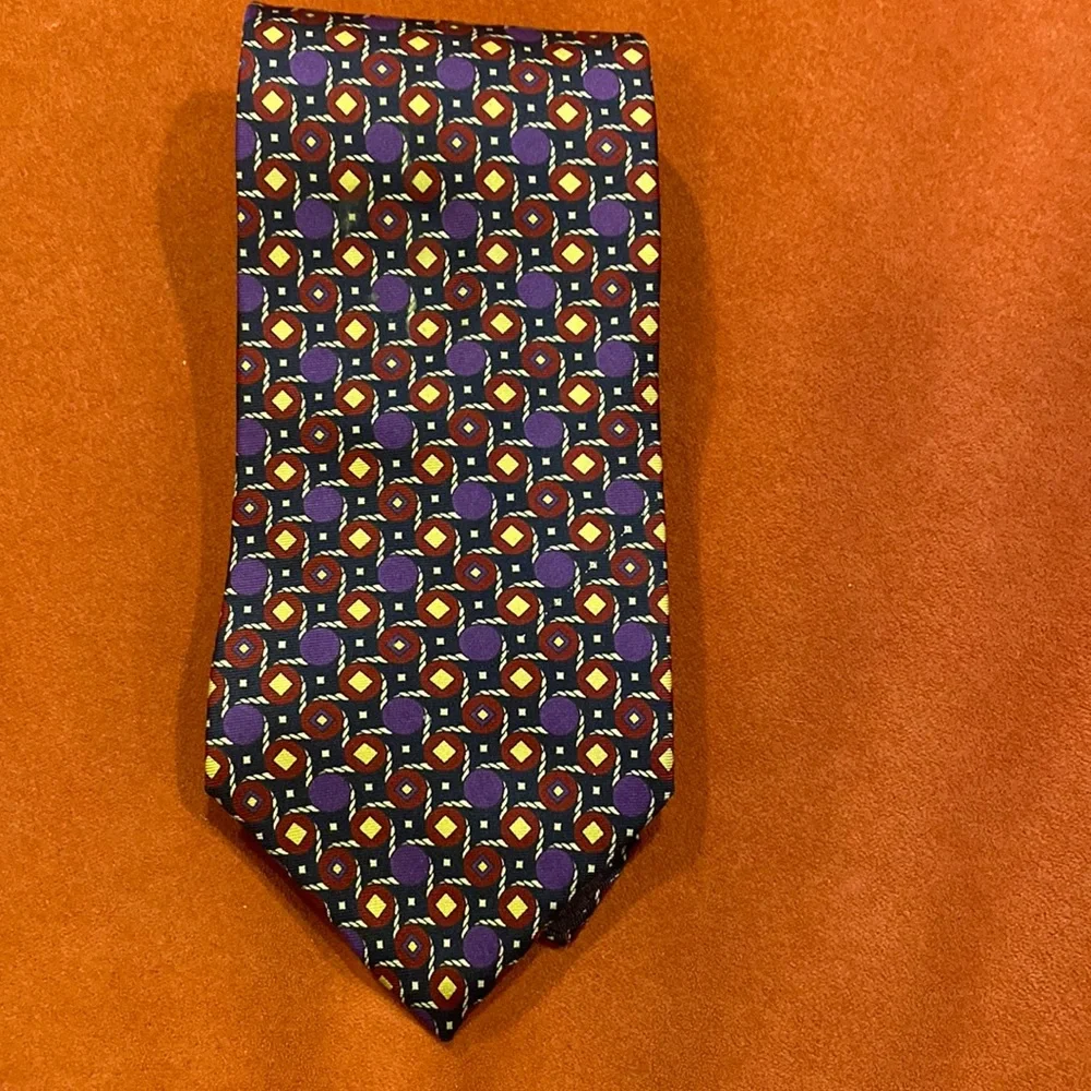 DIOR CHRISTIAN 💯 % silk tie, like new.